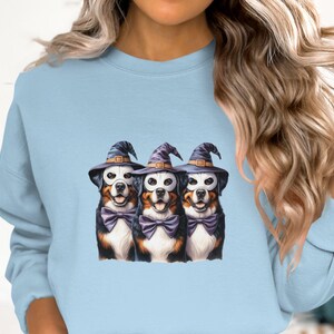 Sudadera de Halloween para amantes de los perros Bernedoodle, camiseta para amantes de los perros Doodle, disfraz de perro de montaña bernés, entusiasta de los perros Doodle, mamá perruna, sudaderas para amantes de las mascotas, camisetas para perros imagen 6