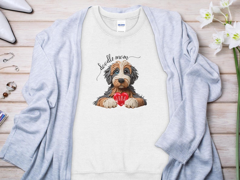 Sudadera personalizada para mamás de Bernedoodle, con el nombre del perro personalizado. imagen 5