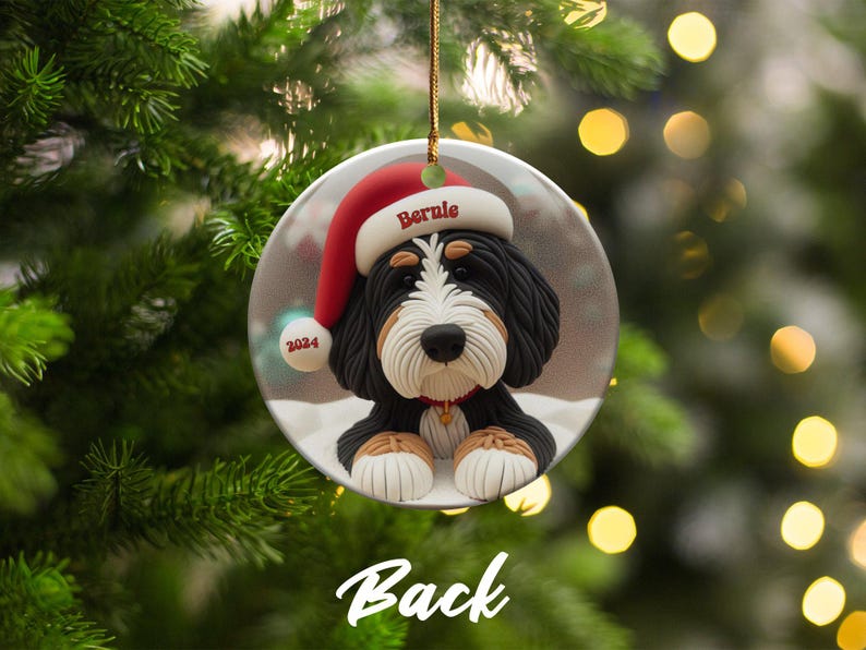Decorazione natalizia Bernedoodle, ricordo personalizzato per cani - Ceramica a sublimazione / Regalo con nome personalizzato / Decorazione festiva per l'albero di Natale immagine 7