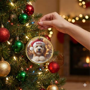 Keramik-Weihnachtsmannmütze, personalisierter Goldendoodle-Weihnachtsbaumschmuck | Sublimationsdruck | 7,6 cm (3 Zoll) Baumdekoration, individuelles Haustier-Andenken, Weihnachtsgeschenk Bild 12