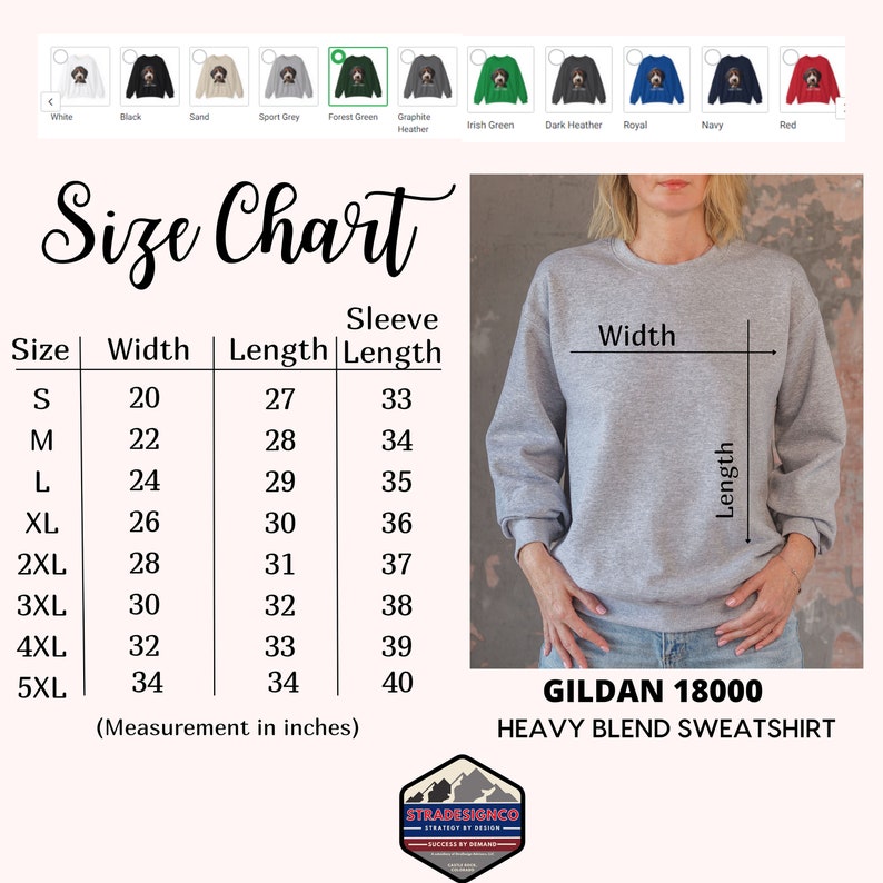 K&ouml;nnte beinhalten: Ein hellgraues Gildan 18000 Heavy Blend Sweatshirt. Das Bild enth&auml;lt eine Gr&ouml;&szlig;entabelle mit Ma&szlig;en in Zoll und eine Farbauswahl. Das Sweatshirt wird von einer Person getragen. Das Markenlogo befindet sich unten.