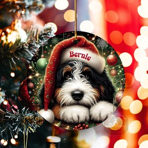 Adorno navideño de Bernedoodle para Papá Noel, recuerdo personalizado para perros / Cerámica por sublimación / Decoración navideña de doble cara de 7,6 cm imagen 7