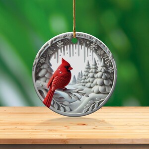 Ornement de Noël Cardinal : Scène d'hiver en céramique de collection image 3
