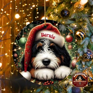 Adorno navideño de Bernedoodle para Papá Noel, recuerdo personalizado para perros / Cerámica por sublimación / Decoración navideña de doble cara de 7,6 cm imagen 11