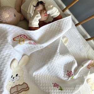 Personalisierte Baby Decke Geschenk: Bestickte Quilt aus Baumwolle mit Applikation