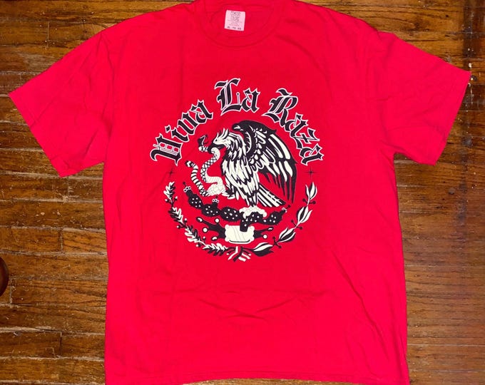 Viva La Raza Mexican Eagle Graphic Tee, Unisex Garment-Dyed T-shirt, Chic Bold Lettering Shirt, Hispanic Pride Fashion Top, Mexican Flag