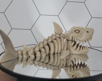 3D Printed Articulated Flexi Skeleton Bone Shark | High Quality | Many Sizes  | Homemade | FLEXIBLE Desk Toy