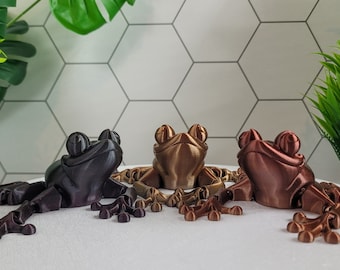 3D Printed Articulated Frog Toy | 3D Printed Desk Decor | Stress Relief Fidget Toy | Cute Flexi Frog | Cute Gifts