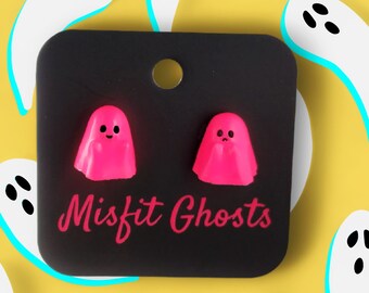 Cute Ghost Earring Pink  Spooky Kawaii Novelty Studs Cute Funny Mismatched Charms Witchy Phantom Poltergeist Trinket  Whimsical 3D pendant