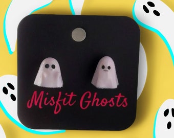 Cute Ghost Earring White  Spooky Kawaii Novelty Studs Cute Funny Mismatched Charms Witchy Phantom Poltergeist Trinket  Whimsical 3D pendant