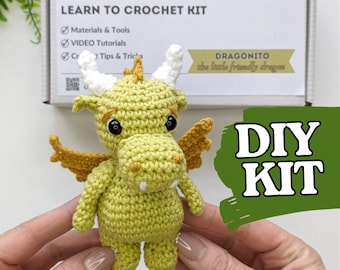 Peut inclure: Un kit de crochet pour réaliser un jouet amigurumi de dragon vert. Le kit comprend les matériaux, les outils, des tutoriels vidéo et des conseils et astuces. Le kit s'appelle "Dragonito, le petit dragon amical".