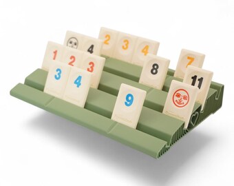 Tablero extendido de Rummikub: soporte robusto con cuatro filas para una mejor organización de las fichas - Juego de extensión verde