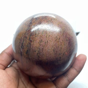 Sfera di granato di alta qualità, sfera di granato, sfera almandina di granato, sfera minerale di granato, pietra dell&#39;amore e fuoco interiore/pietra portafortuna del Capricorno