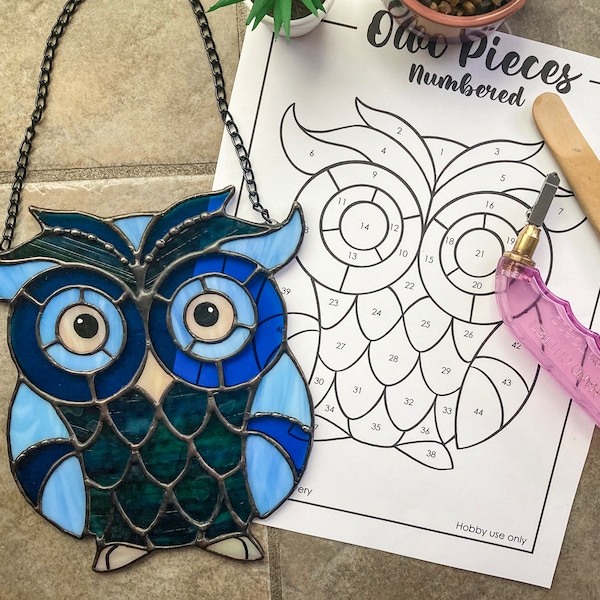 Pattern- Owl 2 Stained Glass Suncatcher