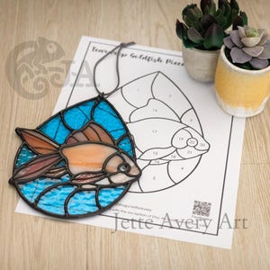 Pattern- Teardrop Glodfish Stained Glass Suncatcher