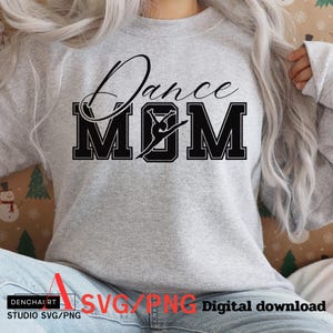 Dance Mom SVG Dance Mom PNG Varsity Dance Mom Shirt SVG Il mio cuore è su quel palco PNG File di taglio SVG per Cricut Sublimazione Download digitale