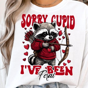 Przepraszam Kupidynie, byłem dziki png, Retro Valentine png, Koszulka walentynkowa png, Retro Raccoon png, Koszulka retro sublimacja png, Zabawna walentynkowa