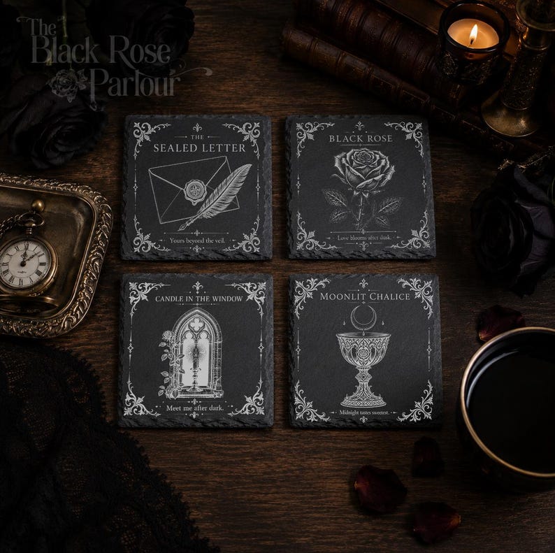 Set di sottobicchieri in ardesia gotica, sottobicchieri a tema "Romanzo Vampiro con Rosa Nera", arredamento dark academia. immagine 1