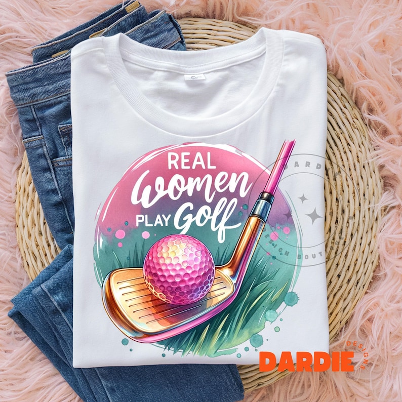 Donne vere giocano a golf PNG Ragazza che gioca a golf Maglietta da golf da donna Sport da donna Png Design a sublimazione Clipart di tendenza Download digitale immagine 1