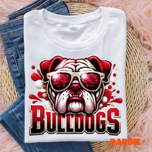 Bulldogs PNG : Clipart sublimation de mascotte d'équipe de sport d'esprit d'école blanc bordeaux rouge (téléchargement numérique)