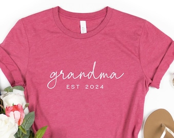 Personalized Grandma Est Shirt, Mother's Day Gift Shirt, Gift for Grandma, Grandma Shirt, New Grandma Gift, Nana Shirt, Grandma to be Shirt