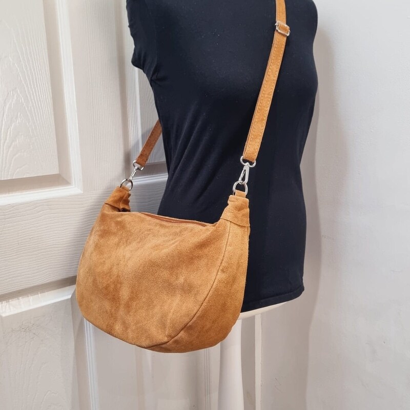 Antonio Umhängetasche Halbmond - Verstellbare Schultertasche In Schwarz