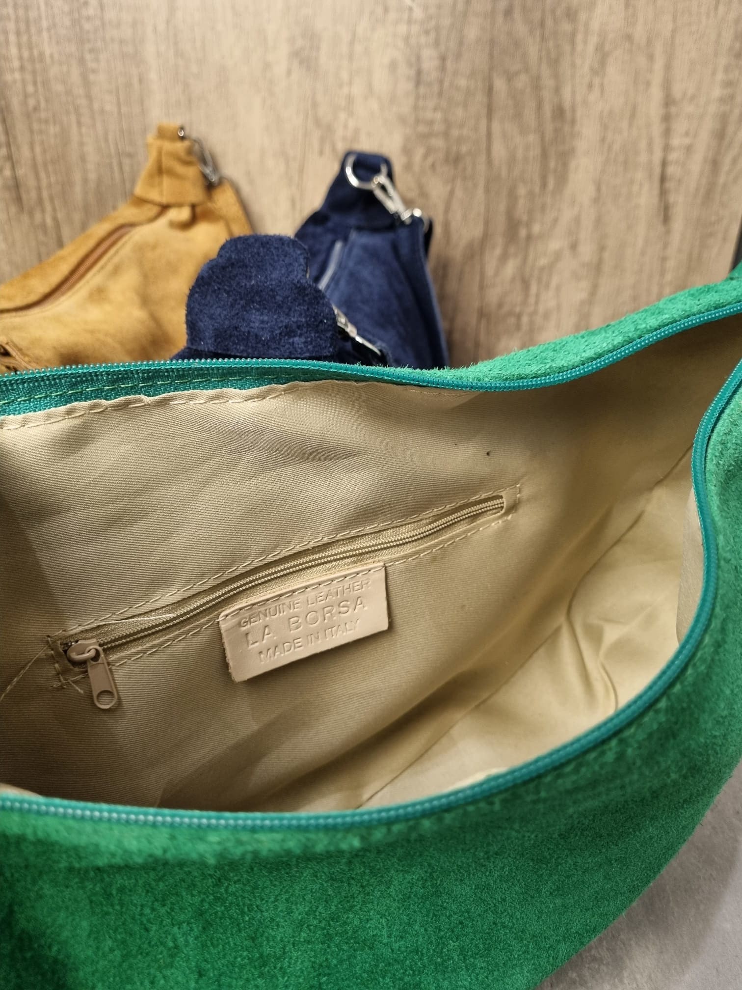☆EMIS☆ SUEDE SHOULDER BAGGREEN m1037_1334946 Handbag Suede for Women, Shoulder Bag Leather, Crossbody Bag