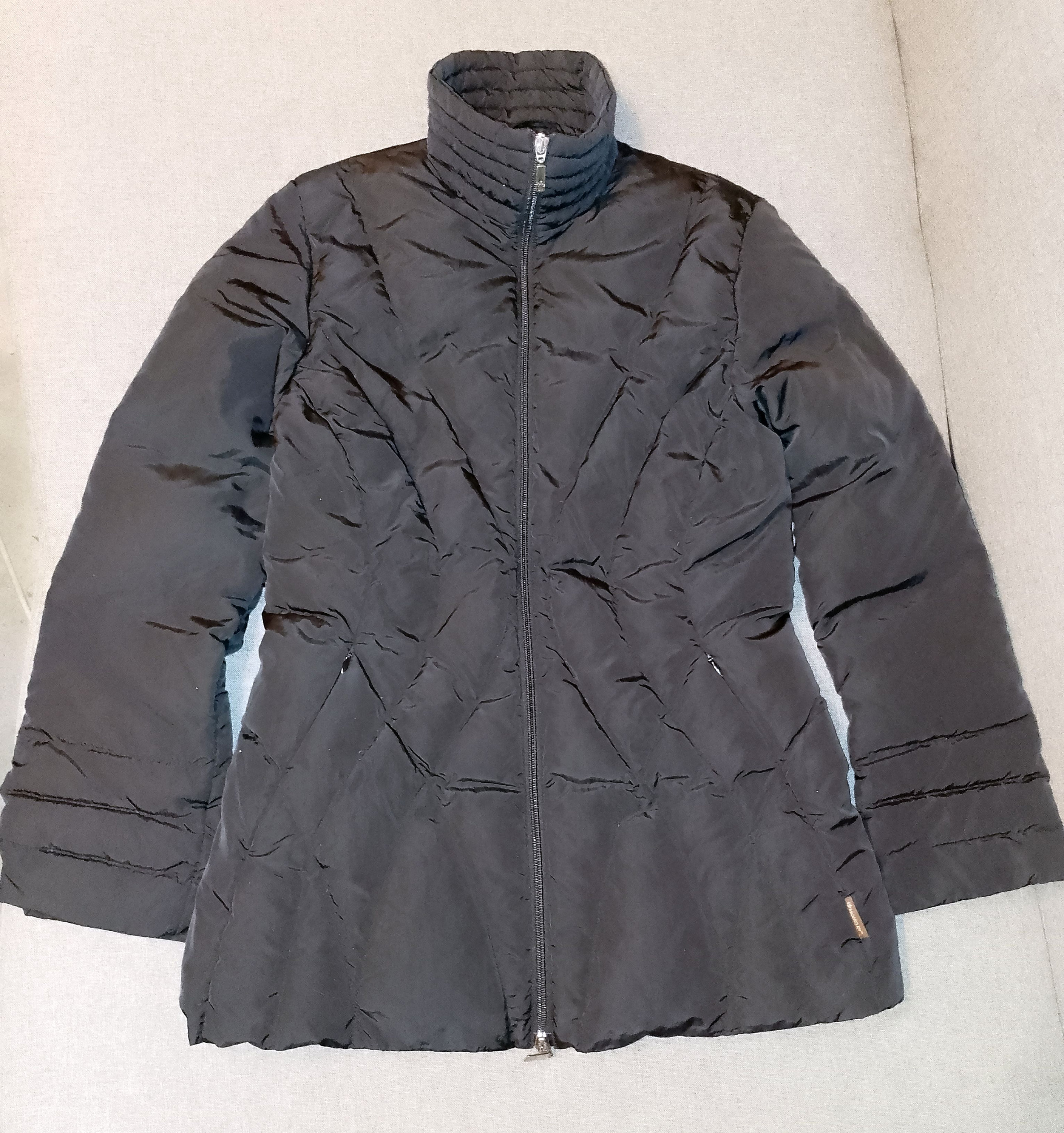 Women's Moncler G32-003 Puffer Jacket Norme Afnor Black Size