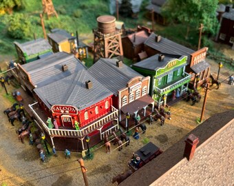 Outland Models N Scale Old West Saloon / Shop Building – Railway Layout
