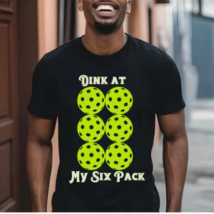 Koszulka Pickleball Funny T-shirt Sprawdź mój prezent graficzny Six Pack dla taty Prezent urodzinowy na Dzień Ojca Boże Narodzenie dla niego Koszulka Pickleball Player