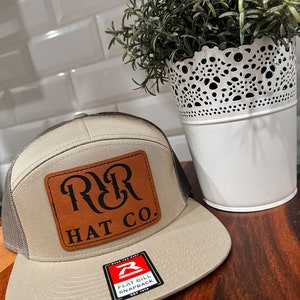 Custom Richardson flat bill SnapBack, Leather Patch Hat, patch hat, petite entreprise, Leather Patch Trucker Hat, grand patch, flat bill