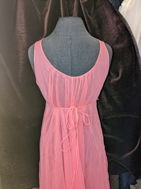 1970s Sheer Fairy Floss Pink Nylon Nightgown - image 9