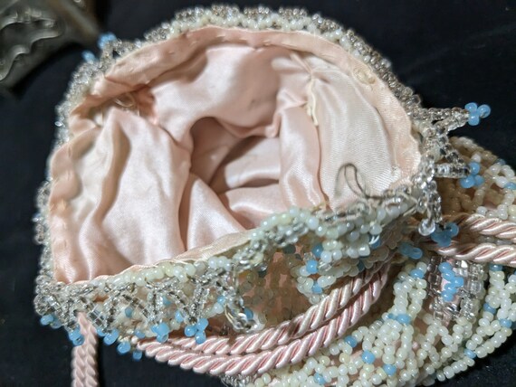 Vintage Stunning handmade beaded change pouch pur… - image 4