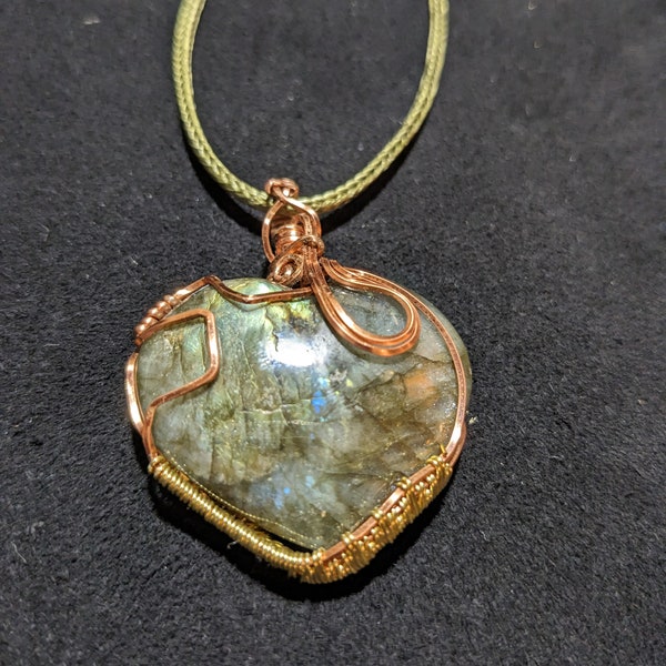 Gorgeous Labrodite Wired Pendant