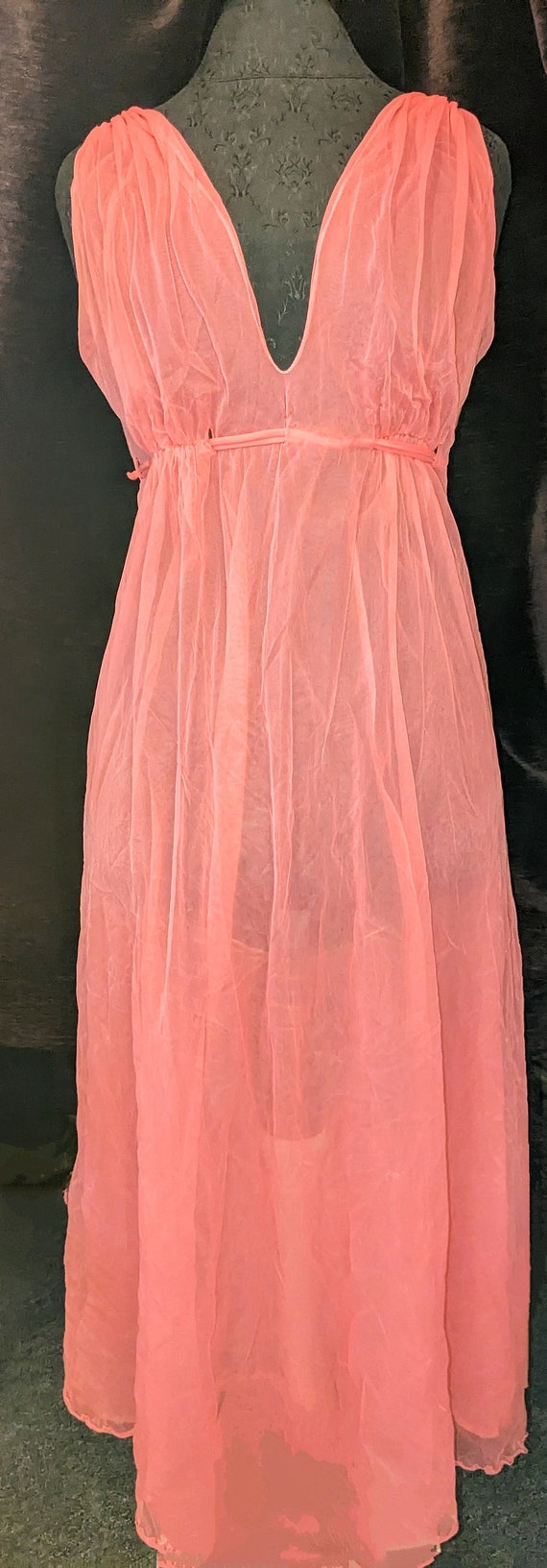 1970s Sheer Fairy Floss Pink Nylon Nightgown - image 7