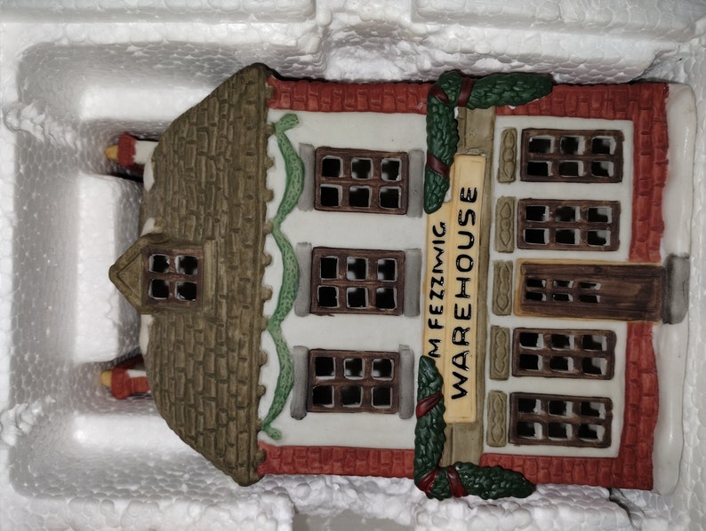 Department 56 Dickens A Christmas Carol Village Fezziwigs Warehouse Box