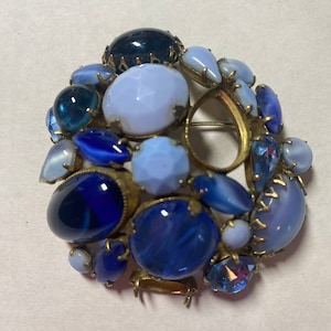 Vintage blue & gold unsigned Schreiner brooch