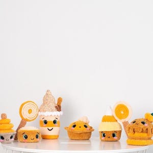 DELICIOSAS DE OUTONO - Padrão de crochê - Amigurumi - abóbora - halloween