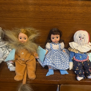 Set of 4 Madame Alexander wizard of oz dolls - PRICE INCLUDES SHIPPING