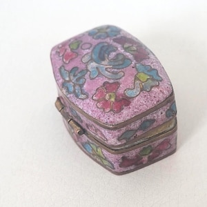 Vintage CLOISONNE Pill Box Pink Enamel Flower Brass