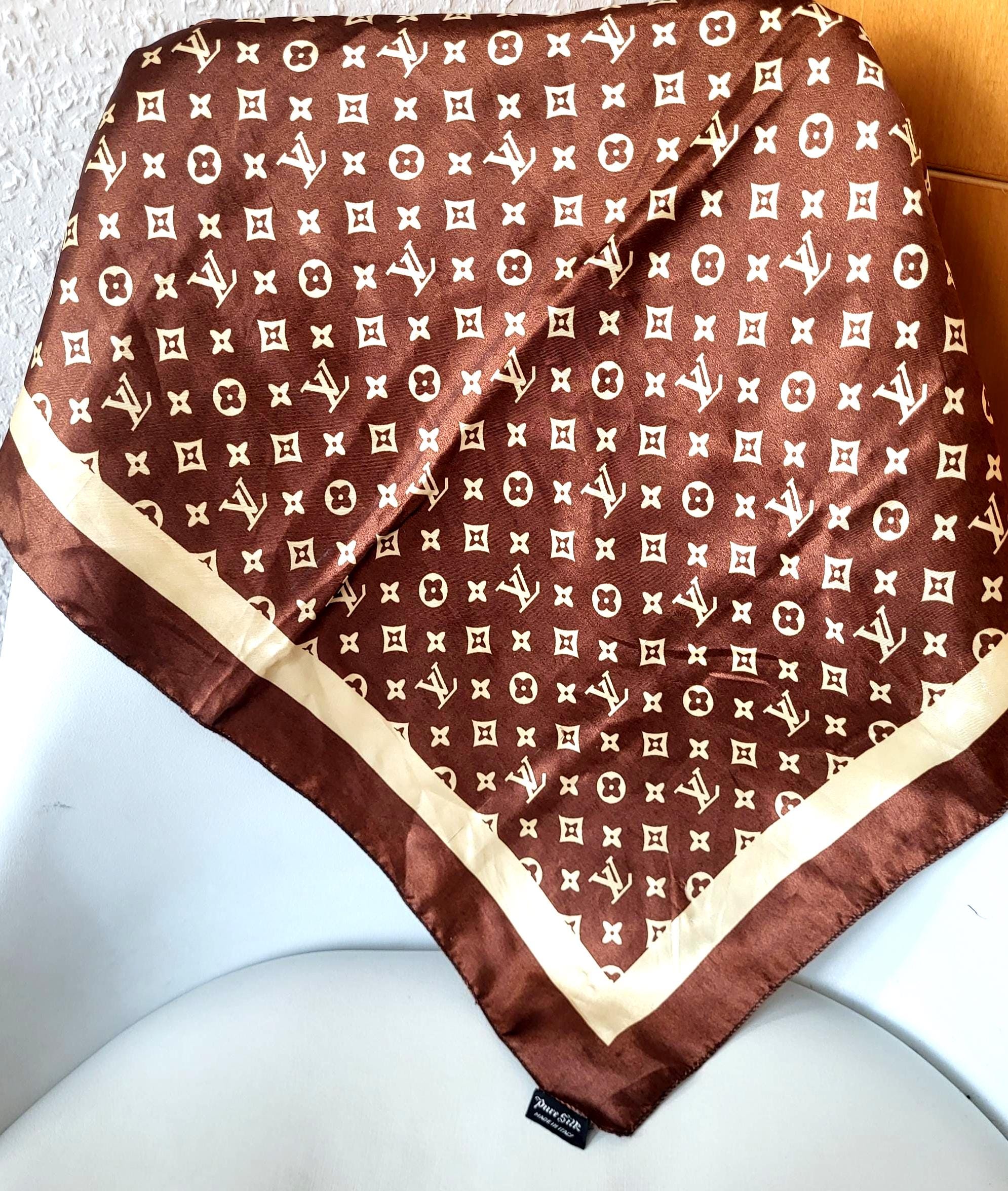 Louis vuitton silk scarf - Etsy 日本
