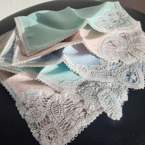 6 servilletas de cóctel de lino belga vintage con encaje de Bruselas. Caja original sin usar. Ideales para bodas. Regalos de boda para damas de honor.