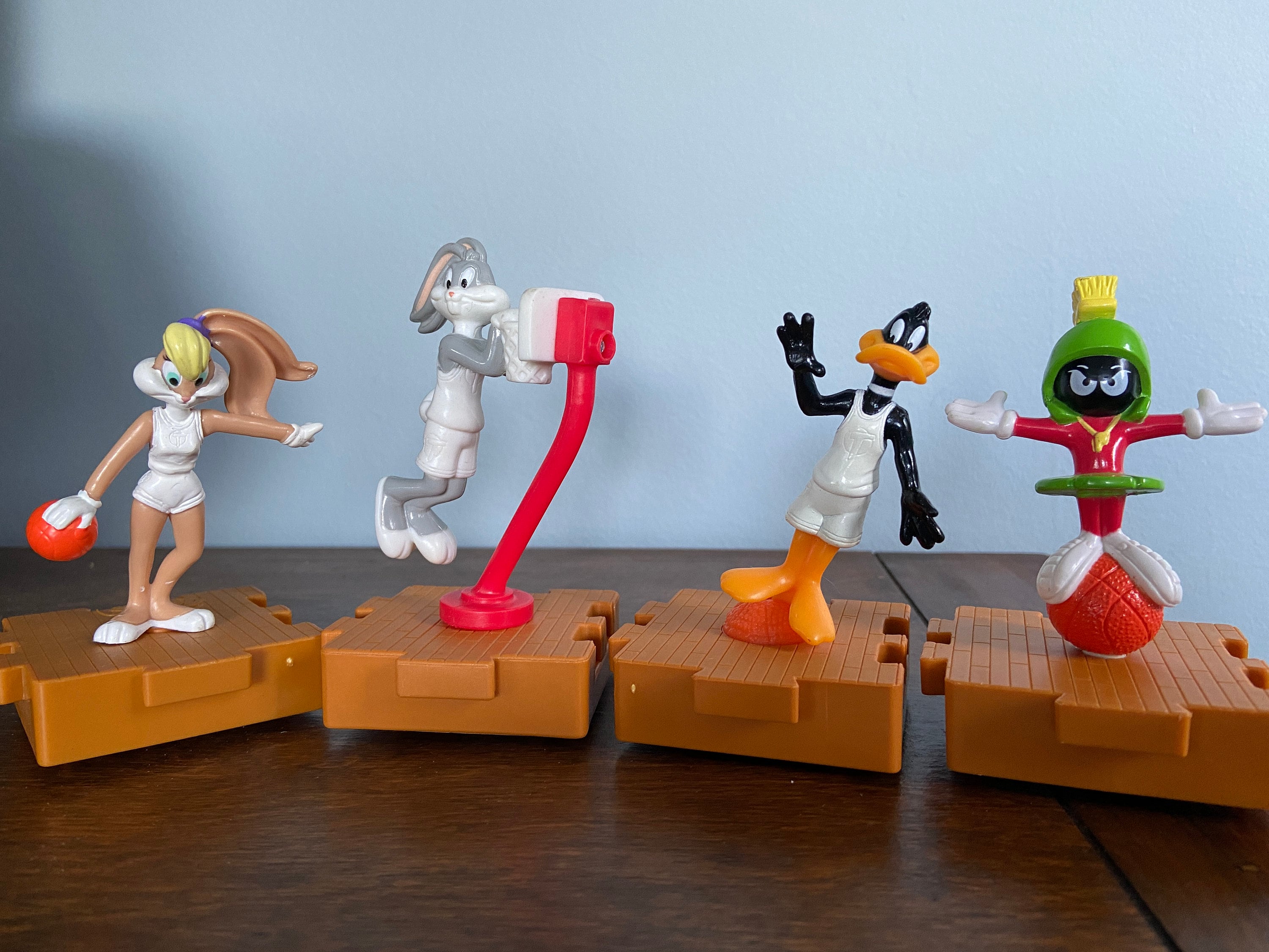 Happy Meal Toys MuÃ±ecos De Los Lunituns Tunes Juguetes De