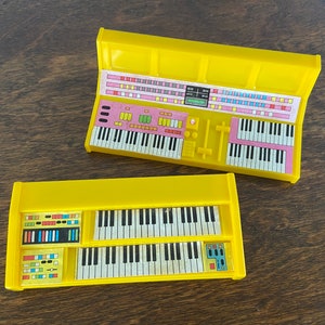 1990s Barbie accessories - Vintage keyboards