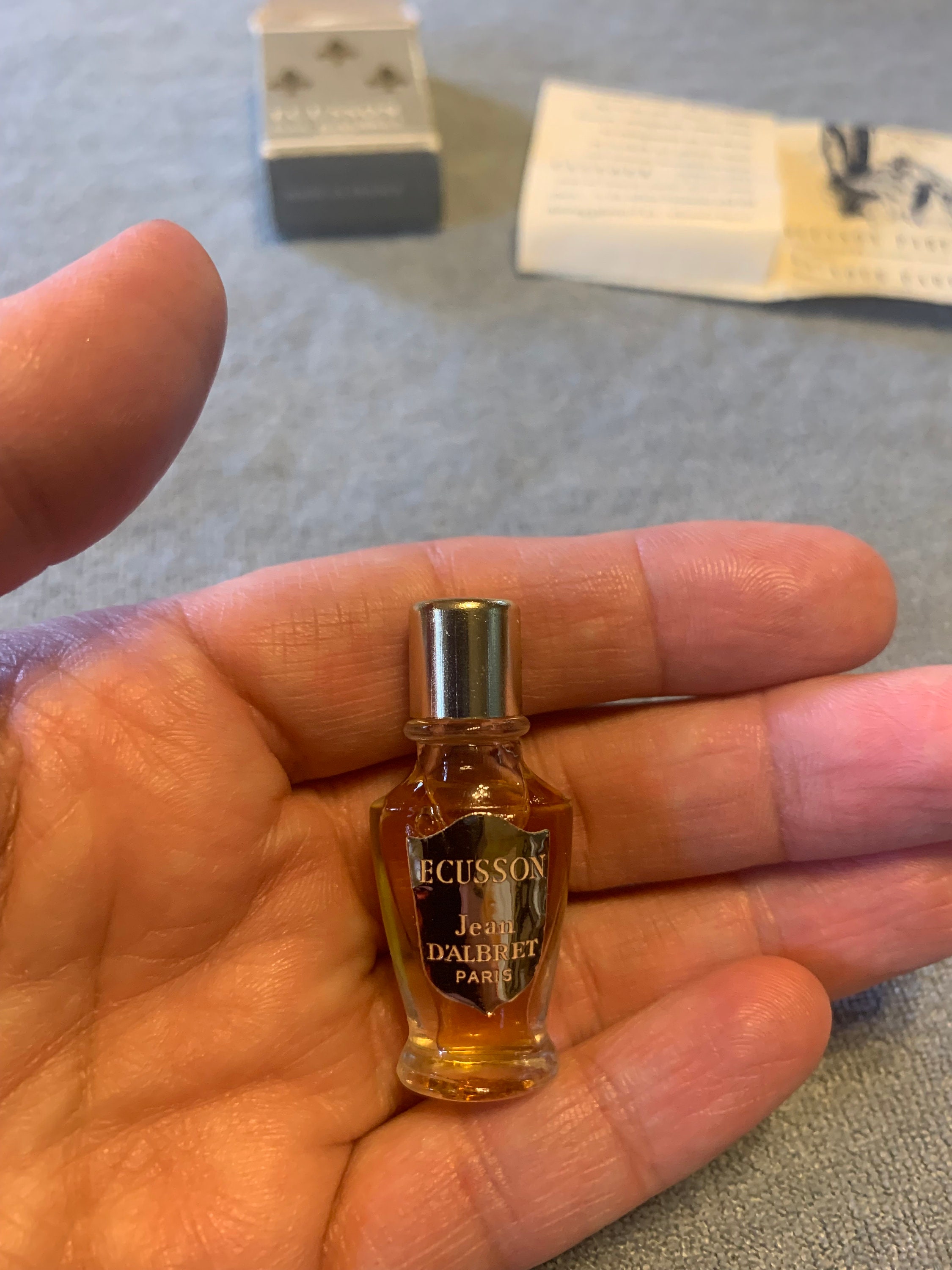 Ecusson perfume - Etsy 日本