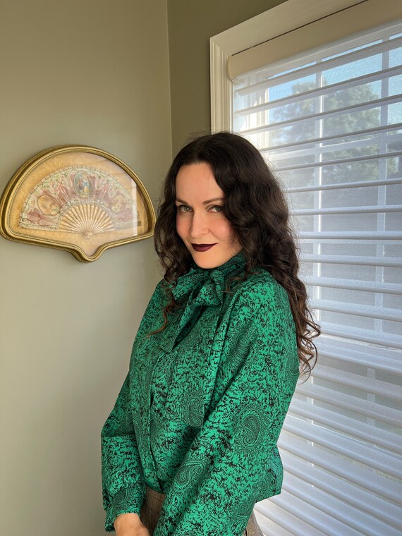 Vintage Green Paisley Button Down Blouse With Bow… - image 3