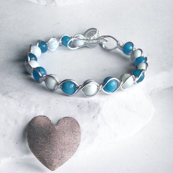 Bracelet Apatite bleue et Howlite