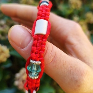 Mes colliers anti-tiques avec perles en céramique EM Rouge