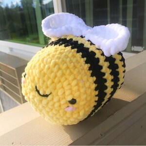 Jumbo crochet bee plushie