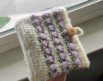 crochet tulip book sleeve / Kindle sleeve